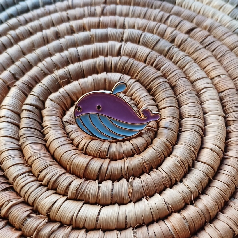 5/$25 NEW Purple and Blue Enamel Cartoon Whale Pin